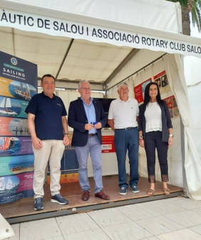 Stand e Inauguración por el alcalde de Salou Pere Granados y la concejal de Cultura Julia Gómez.